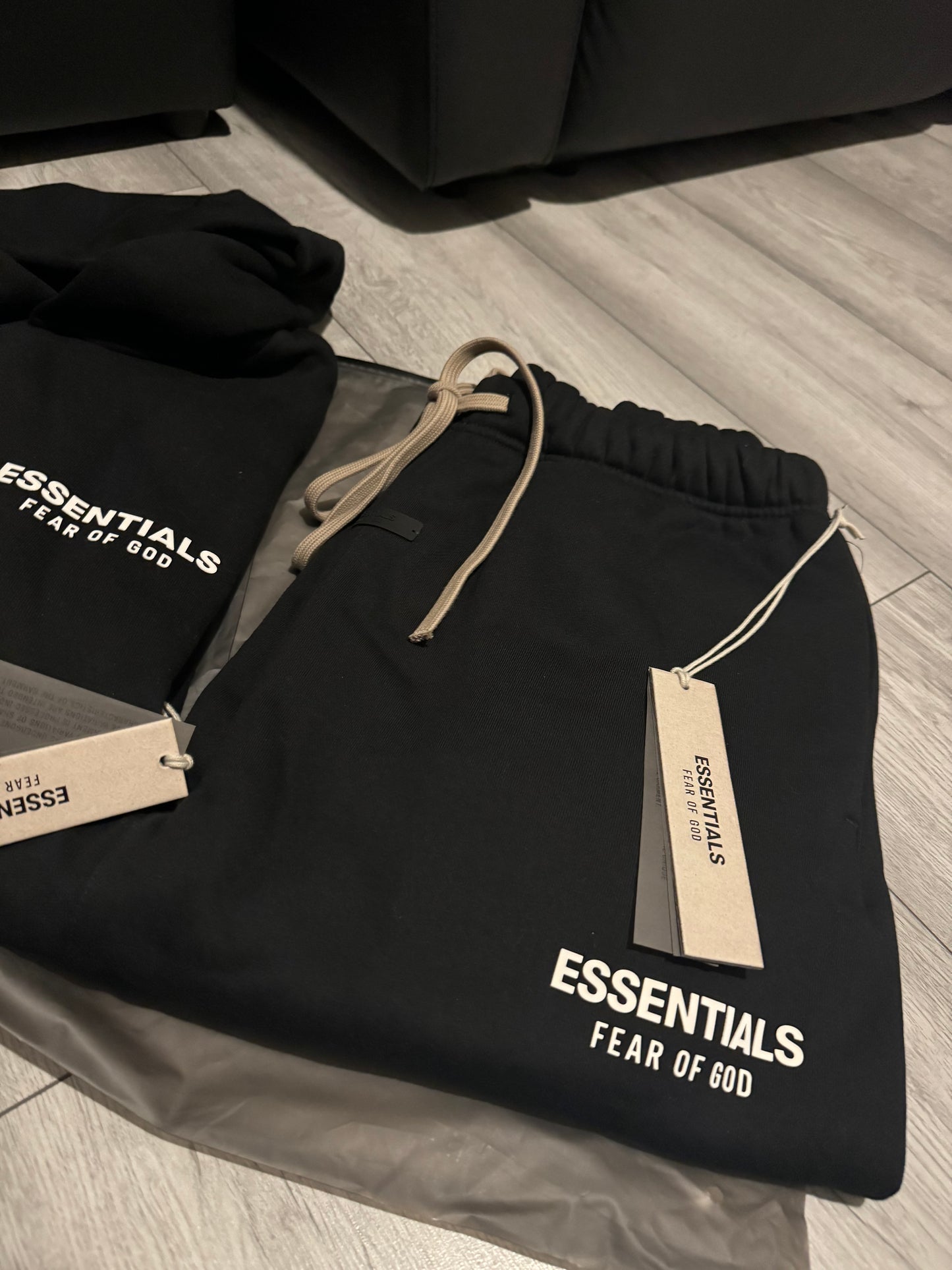 Fear Of God Essentials - New Collection SS24 Tracksuit - Black