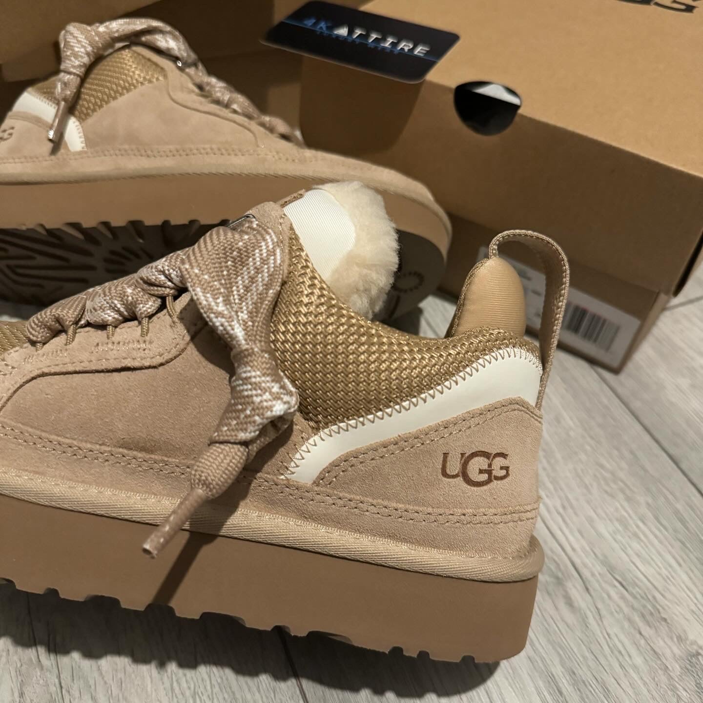 UGG Lowmel Trainers - Sand (Womens)