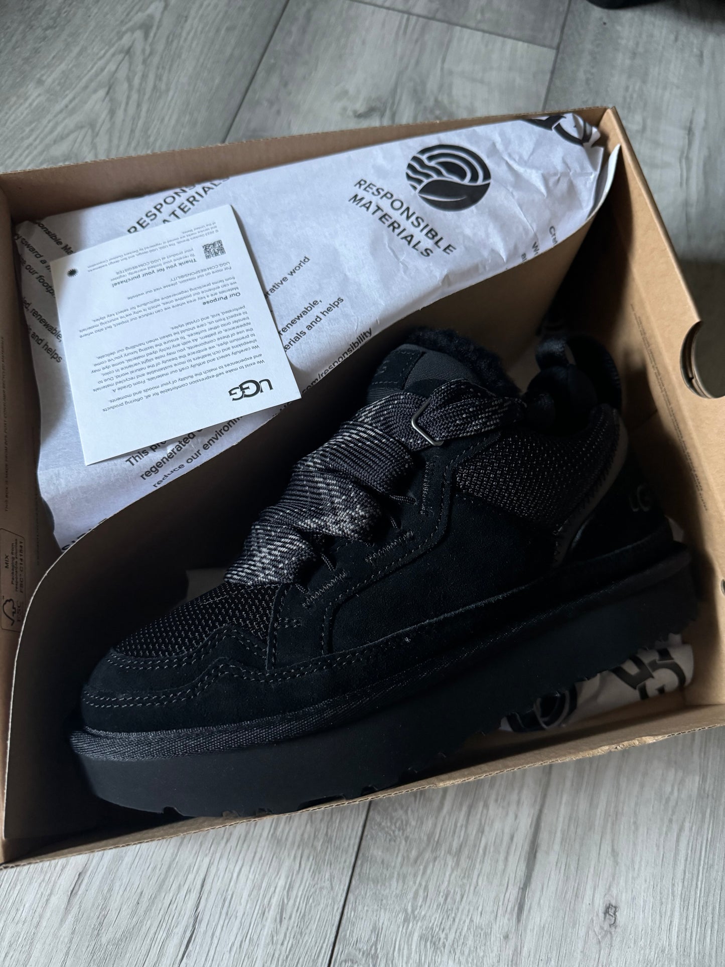 UGG Lowmel Trainers - Black (Womens)